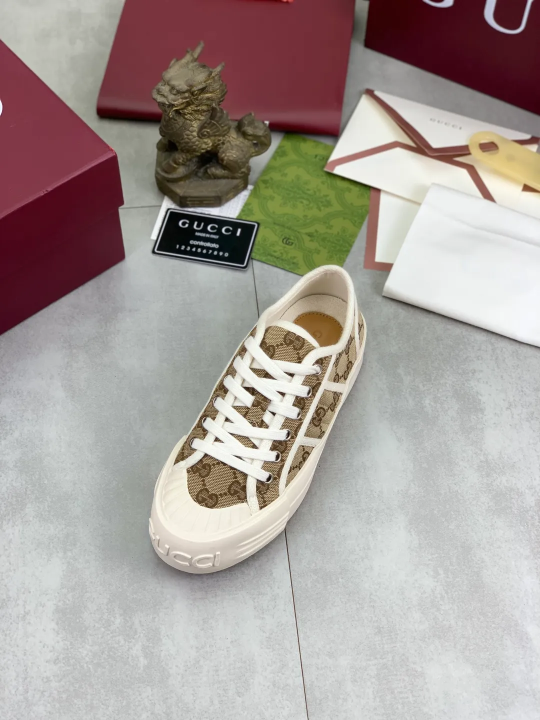 Men's shoes 💰P480 New Gucci thick-soled cloth shoes for women, high-quality version with logo patterned cloth surface, 5mm thick sole, ultra-light shoes, versatile and comfortable.  Fabric: Versatile floral fabric Lining: Versatile canvas Feet: Towel fabric Code number: 35-41 (41 customized) Packaging: Original packaging